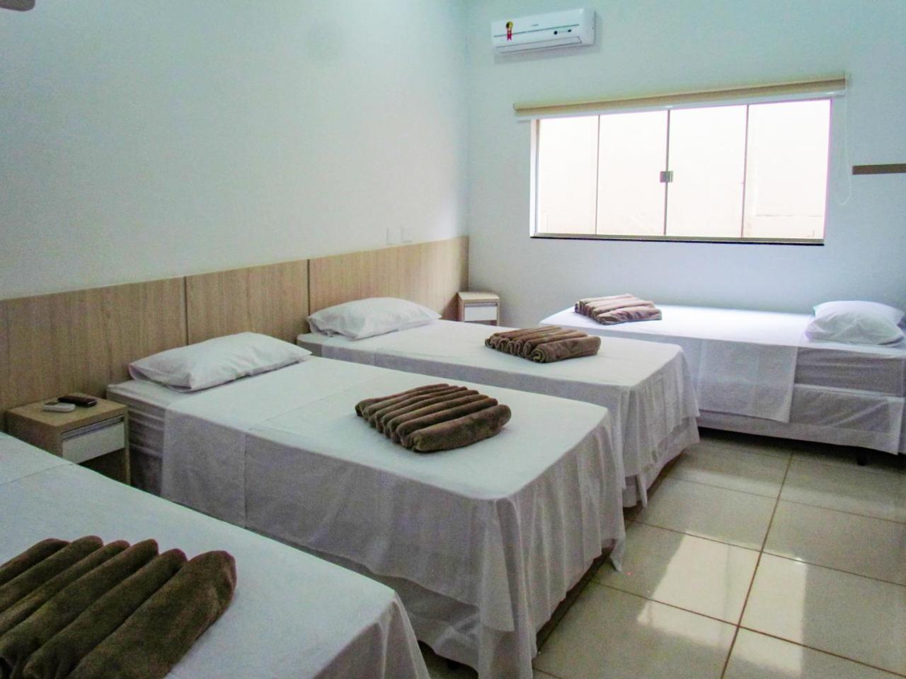 Hotel Oliveiras Trindade  Esterno foto