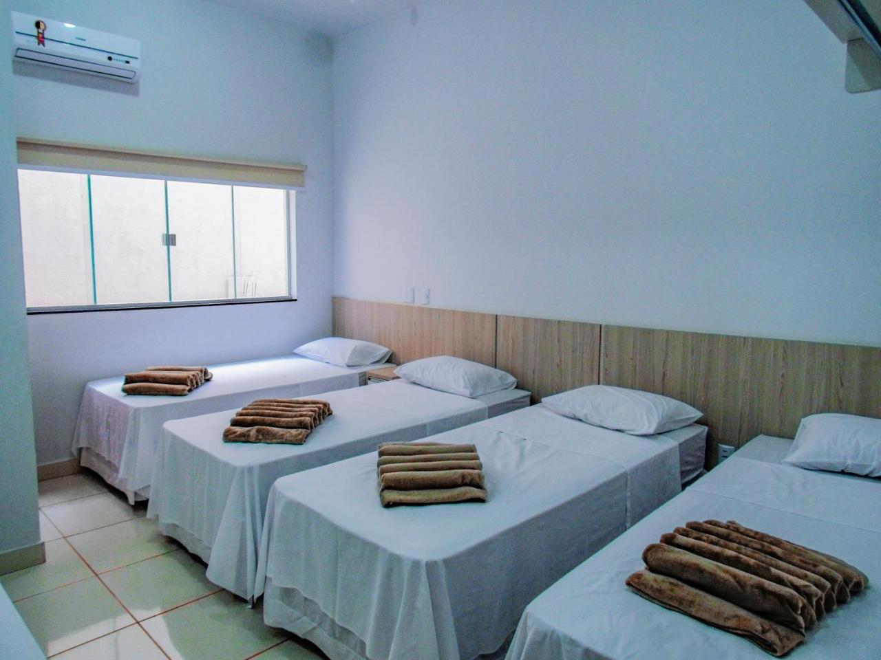 Hotel Oliveiras Trindade  Esterno foto