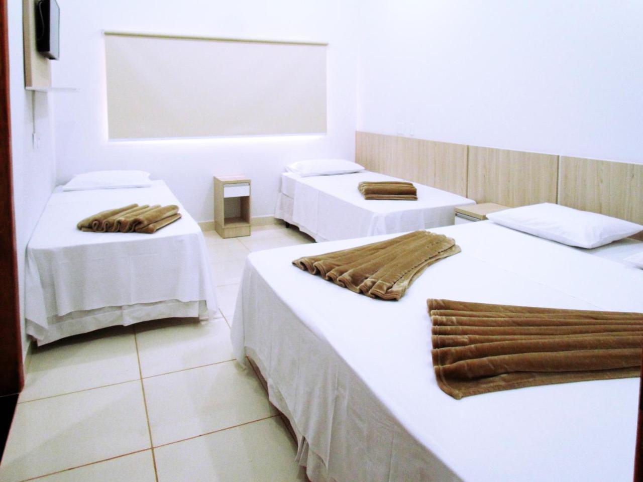 Hotel Oliveiras Trindade  Esterno foto